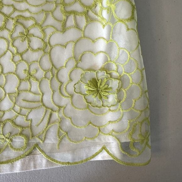 Gorg! Anne Taylor Green Overlay Floral Applique Green & Ivory Tank Petite Large - Picture 3 of 4